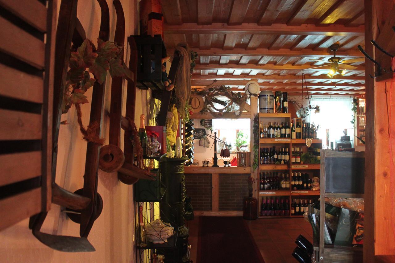 Pension Und Restaurant Die Burg Ehrenfriedersdorf المظهر الخارجي الصورة
