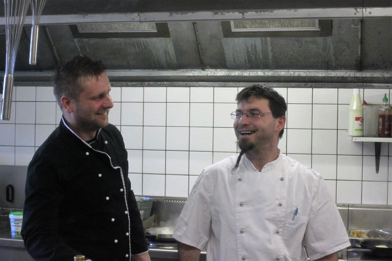 Pension Und Restaurant Die Burg Ehrenfriedersdorf المظهر الخارجي الصورة