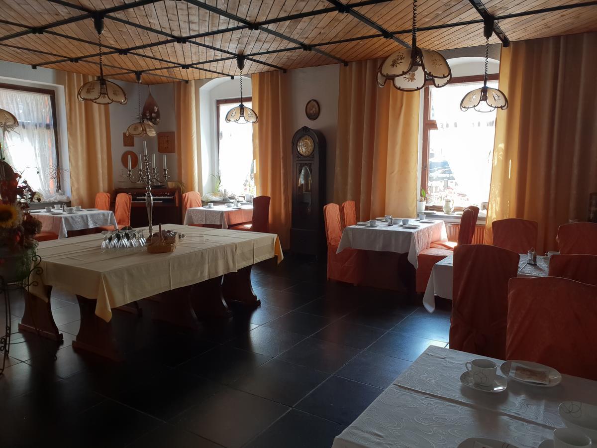 Pension Und Restaurant Die Burg Ehrenfriedersdorf المظهر الخارجي الصورة