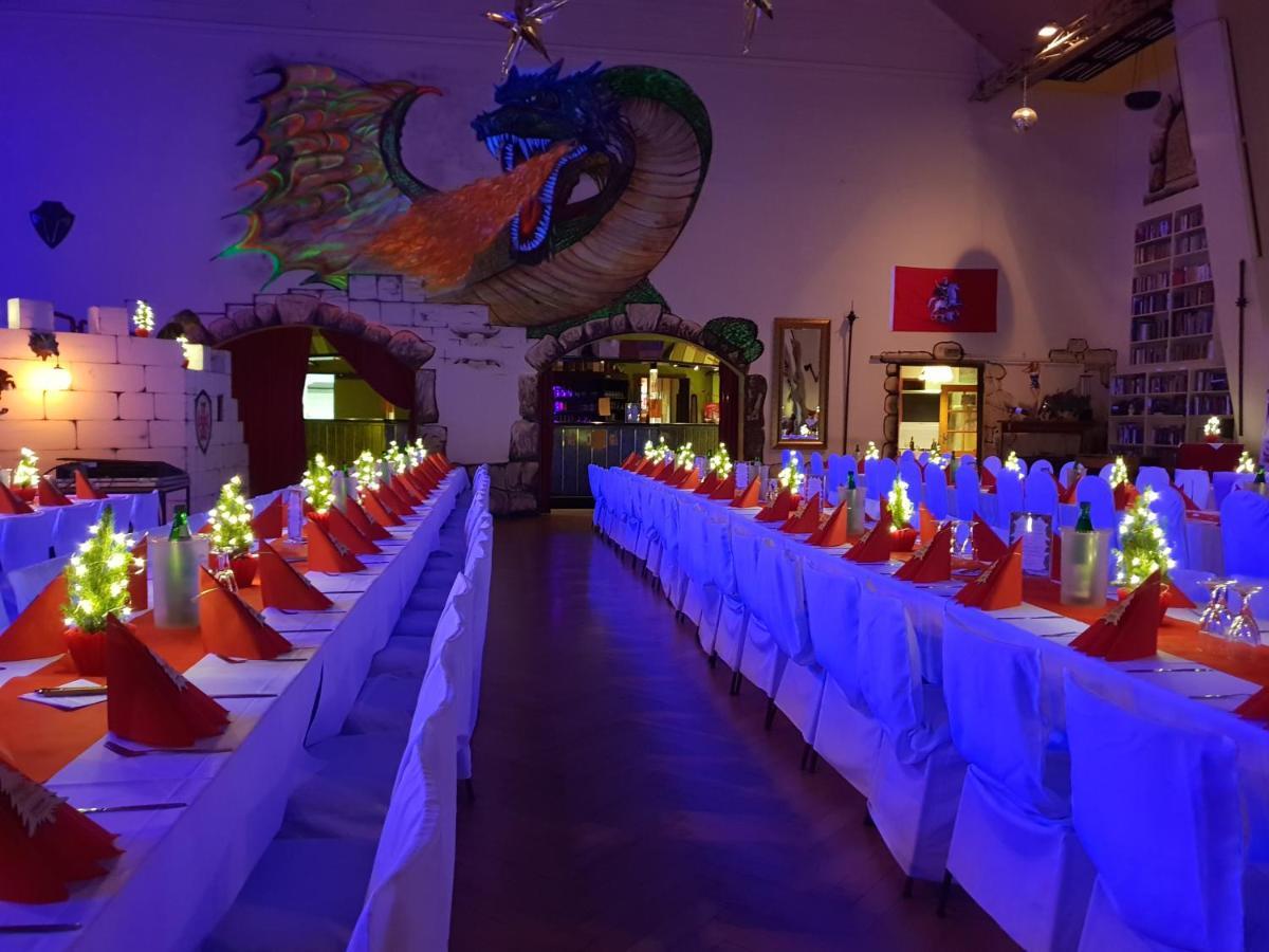 Pension Und Restaurant Die Burg Ehrenfriedersdorf المظهر الخارجي الصورة